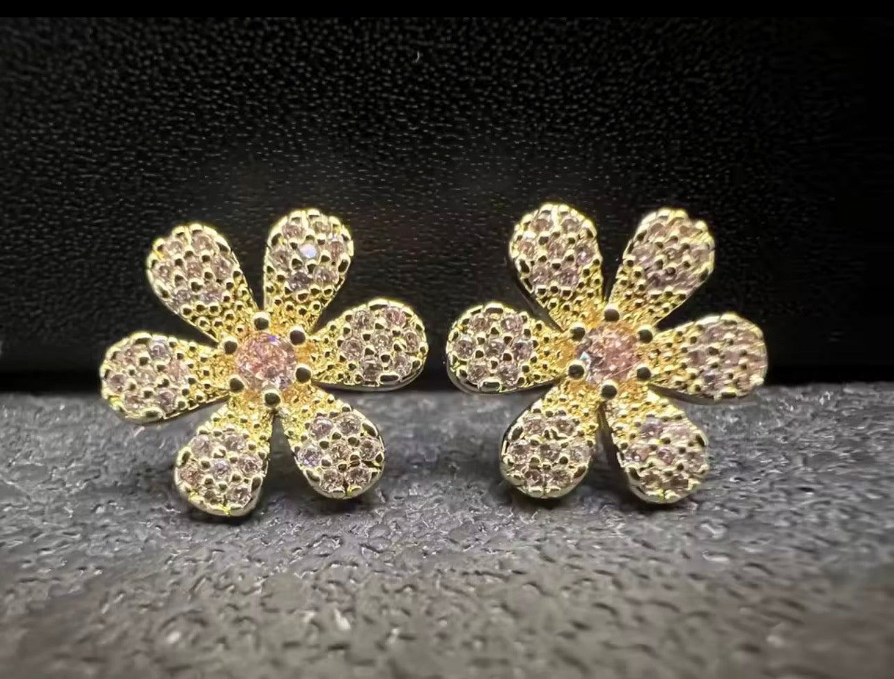 Daisy Studs