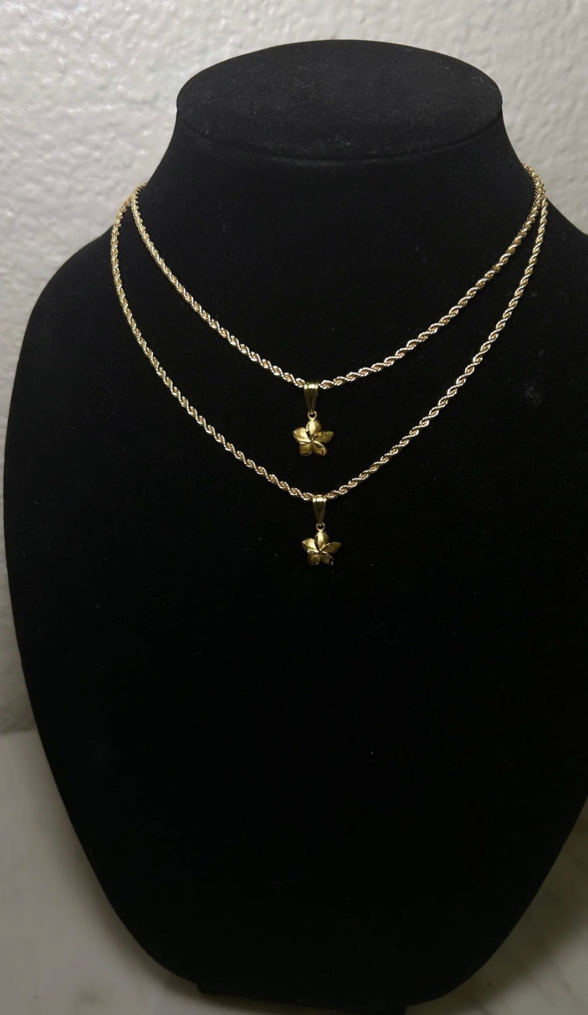 Tropical Flower Necklace