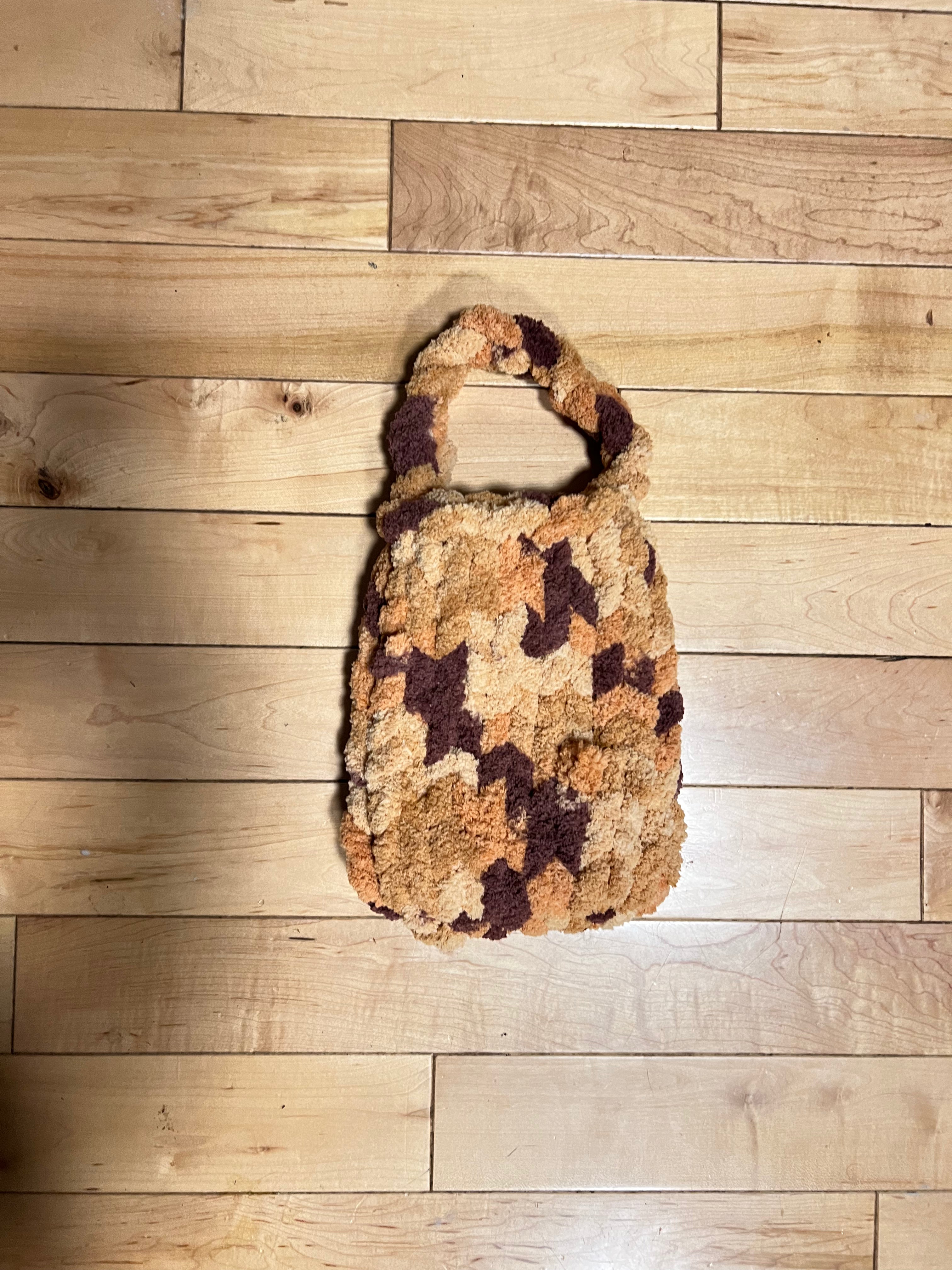 Chunky Knit Shoulder Bag